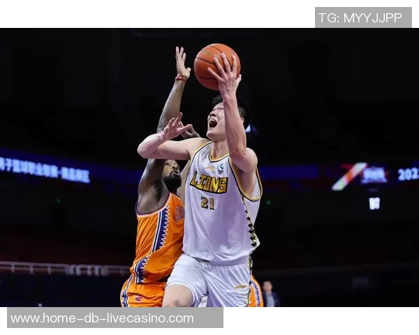 胡金秋回忆总决赛首战紧张心情因脾脏受伤未能参赛的经历